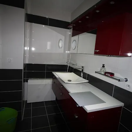 Bel Appartement 53 M2 Ruy-Montceau Exterior photo